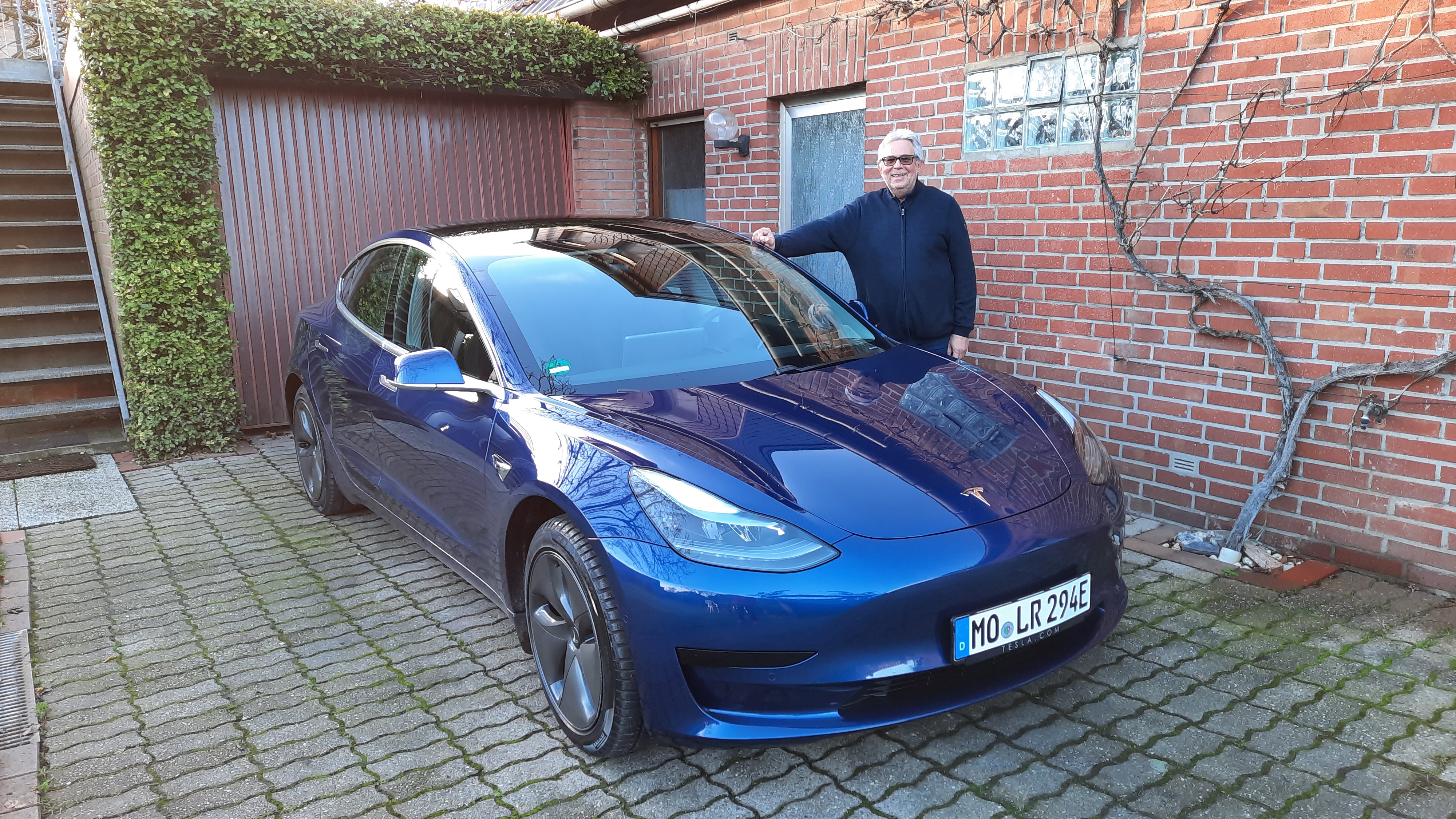 Der Admin mit seinem Auto